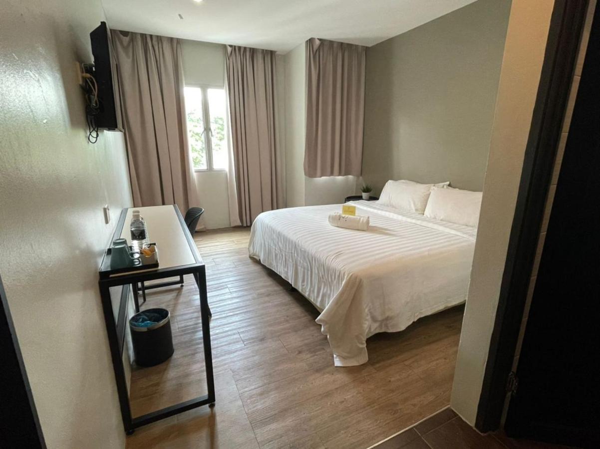 Chariton Hotel Баттерворт Екстер'єр фото